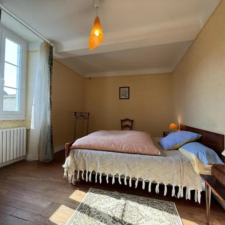Chez Brouge Дом отдыха Momas